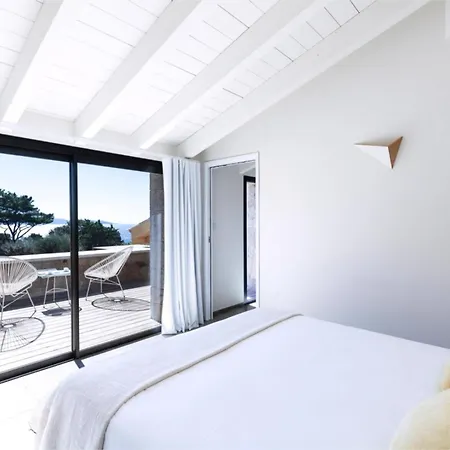 The House Villa Olmeto (Corsica)