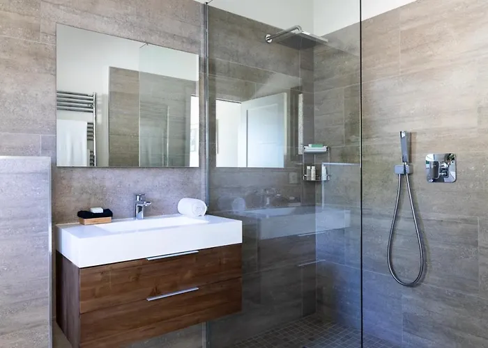 The House * 奥尔梅托