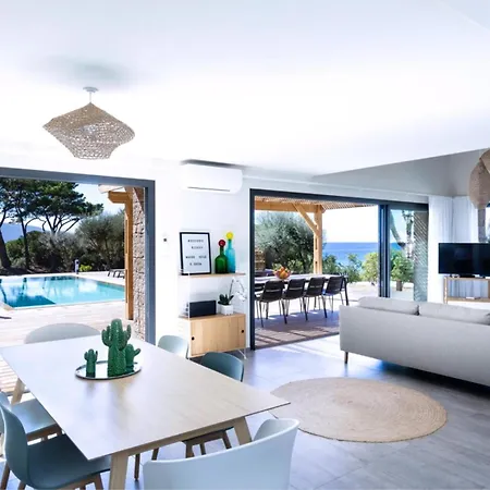 Villa The House *